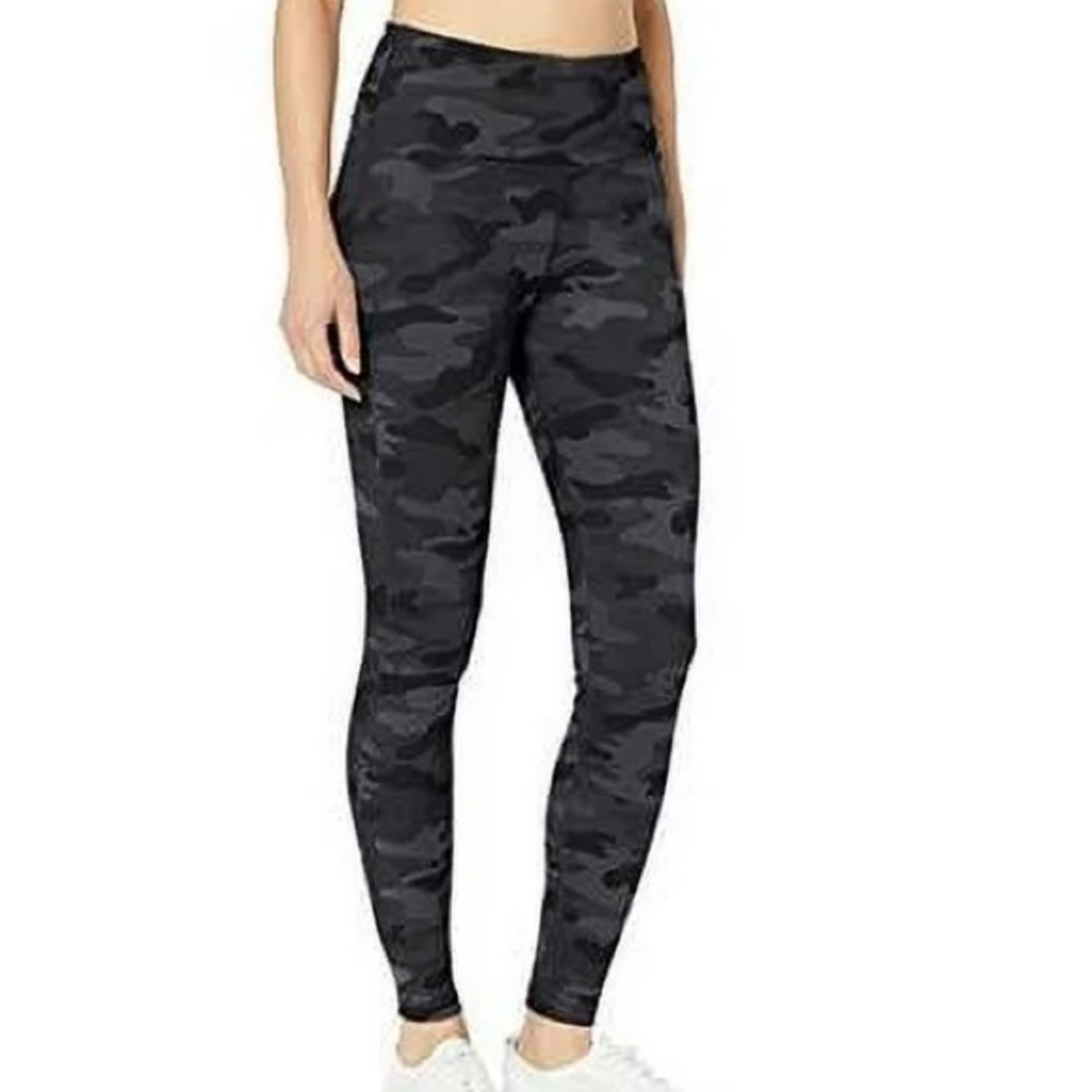 Danskin camouflage design women’s leggings